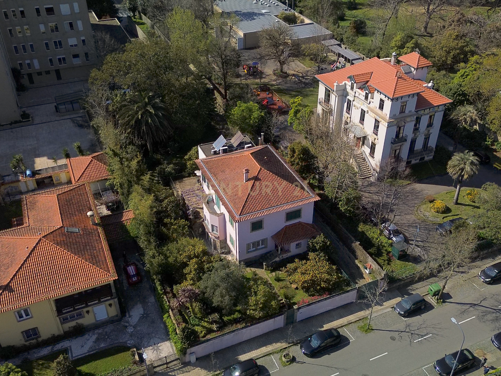 Residência Histórica de Prestígio no Bairro Hollywood — Porto - Image 49