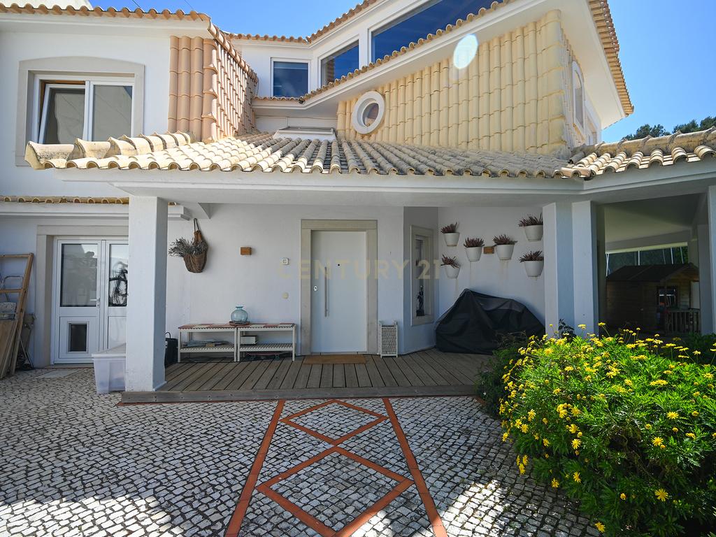 Moradia T5 de Luxo na Aldeia de Juzo – Cascais - Image 3