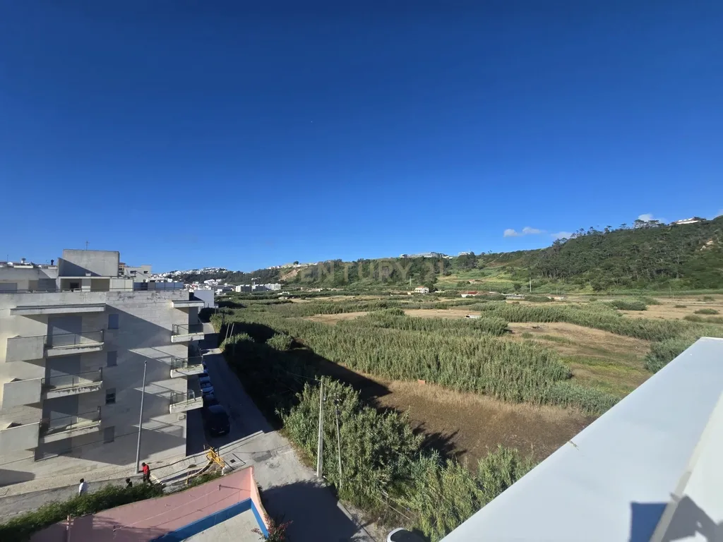 Lindíssimo Apartamento Novo T2 a dois passos da praia - Image 6
