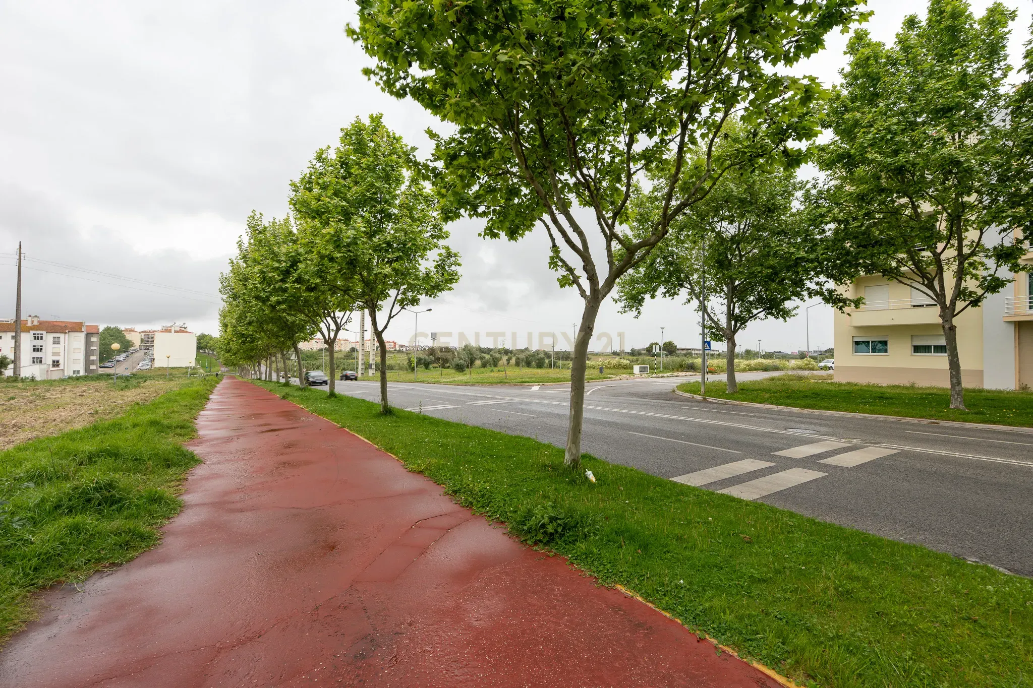 T2 em Excelente Estado no Montijo – Rés-do-chão Alto com Parqueamento e Arrecadação! - Image 37