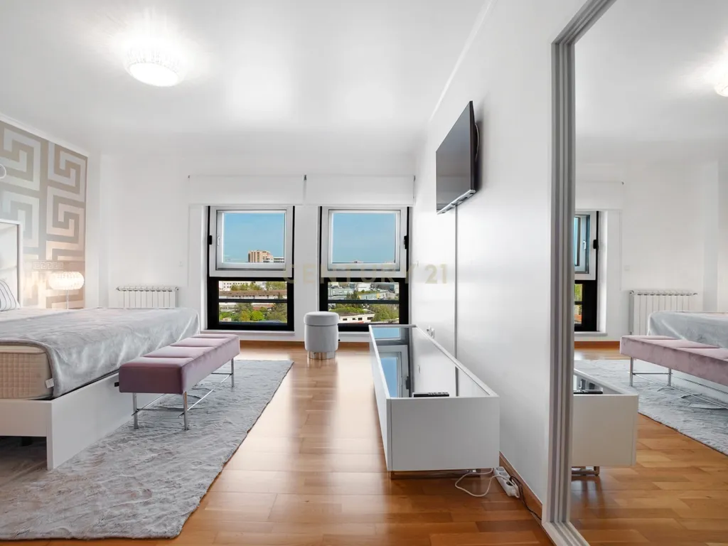 Apartamento T5 Duplex de Luxo para Arrendamento – Avenida do Brasil, Lisboa - Image 15