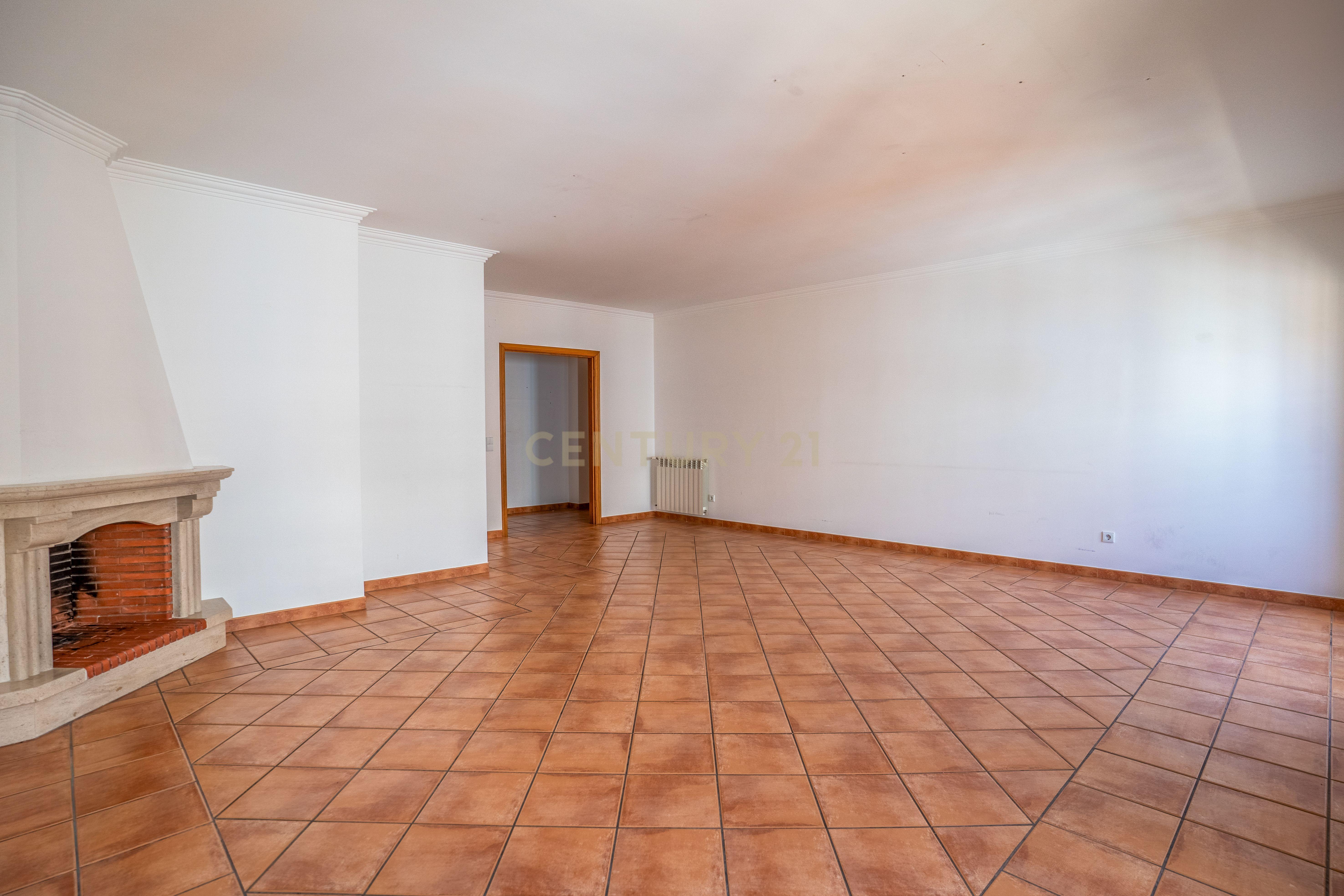 Fotografia 9 de Apartamento T4 no centro de Caldas da Rainha