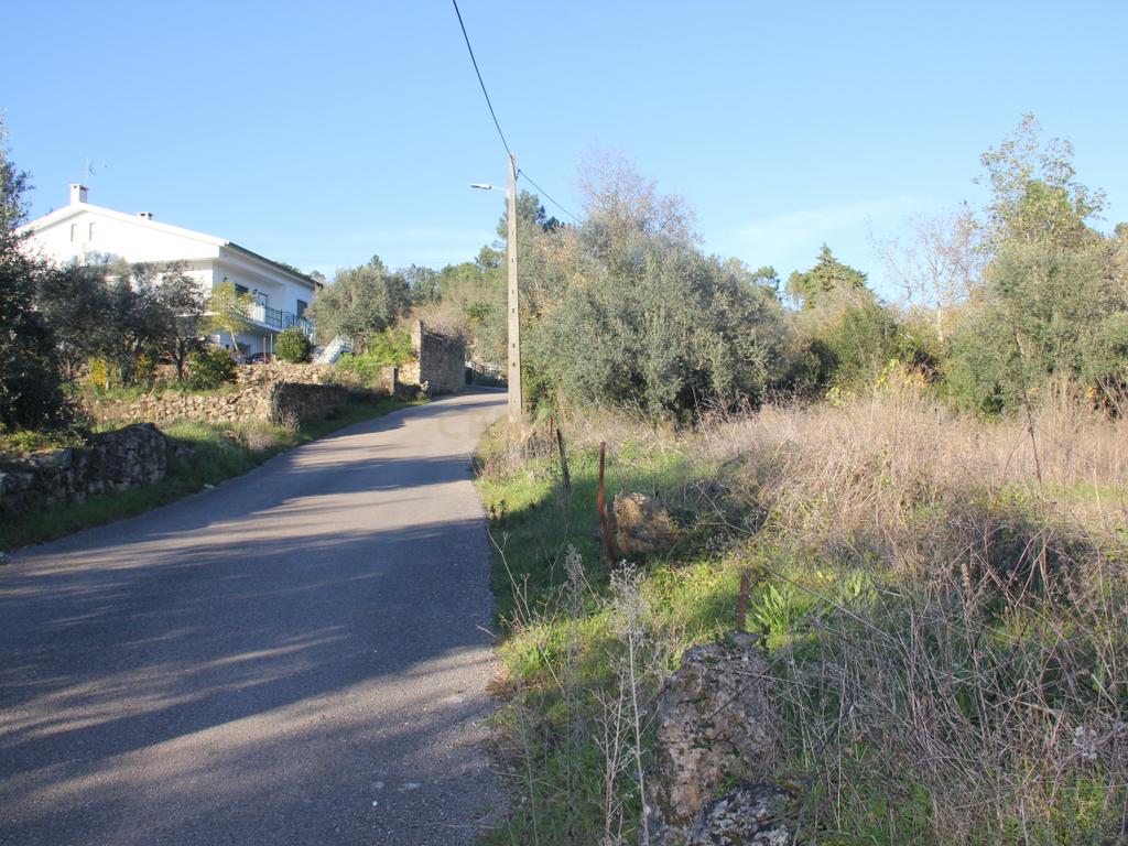 Terreno para construção de moradia - Image 1