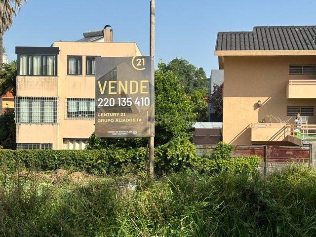 Fotografia 7 de Terreno no "Bairro Hollywood" junto ao Colégio Alemão - Rua Guerra Junqueiro