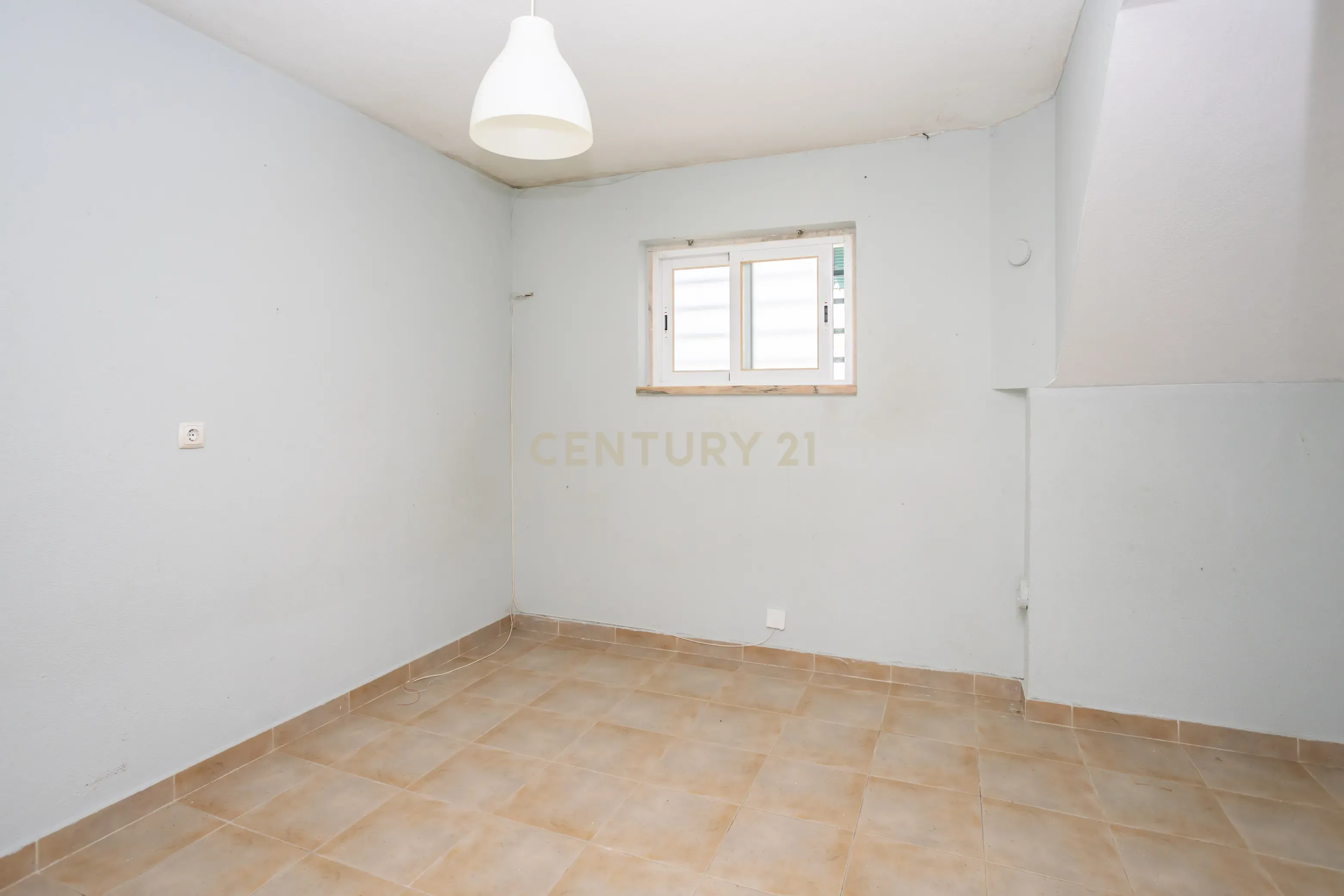  Moradia T3 em Amora - Seixal com Terraço e Garagem  - Image 44