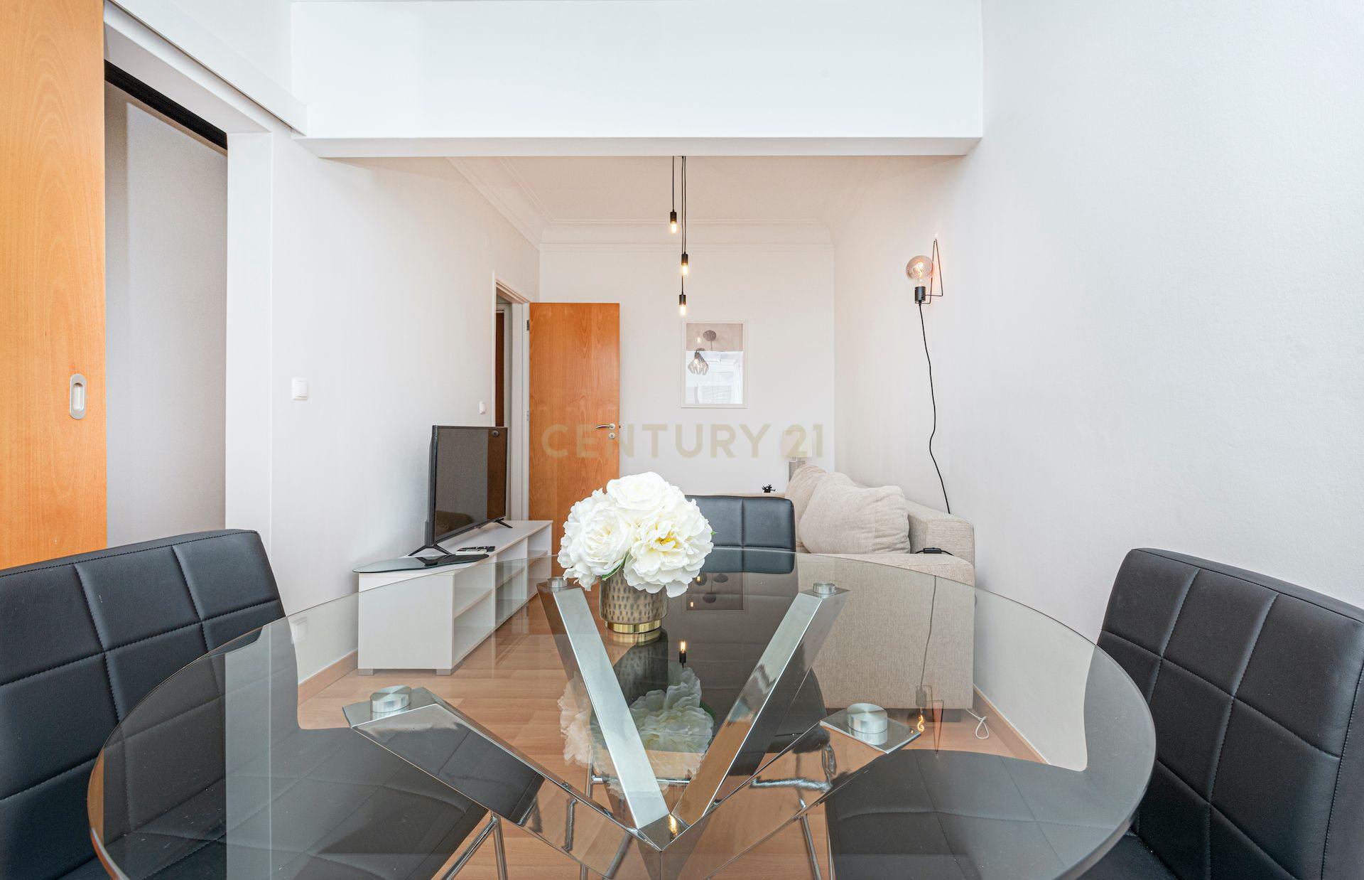 Apartamento T2 | Amadora | Mobilado e Equipado | - Image 8