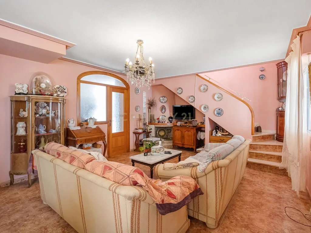 Chalet em Torrevieja, Alicante — Oportunidade de Investimento - Image 16