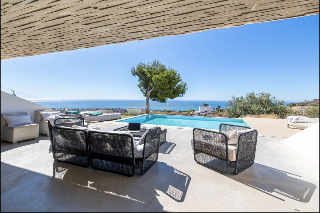 Luxuosa Moradia com Piscina e Jardim em Málaga, Andalucía - Image 13