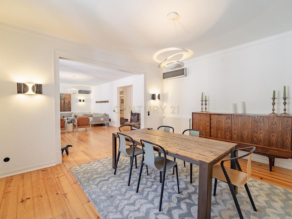 APARTAMENTO DE LUXO NA RUA DE SÃO BENTO — 188 m² | PRÍNCIPE REAL · ESTRELA - Image 17