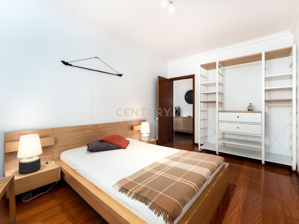 Apartamento T1 Central no centro Histórico da Vila Ericeira - Image 6