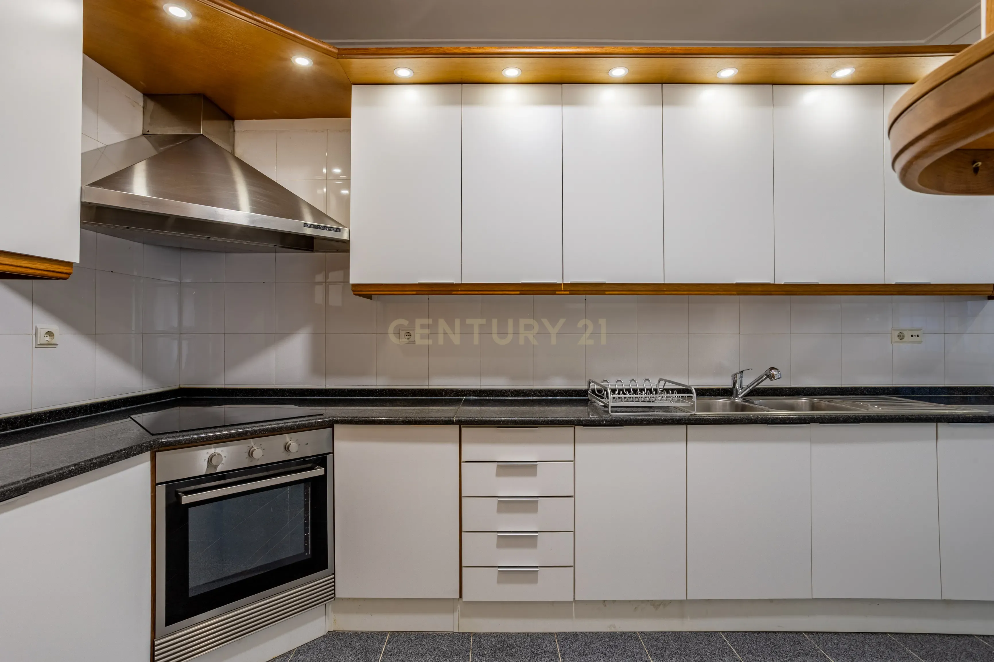 Apartamento T2 para arrendar com Vista Rio - Lisboa - Image 6