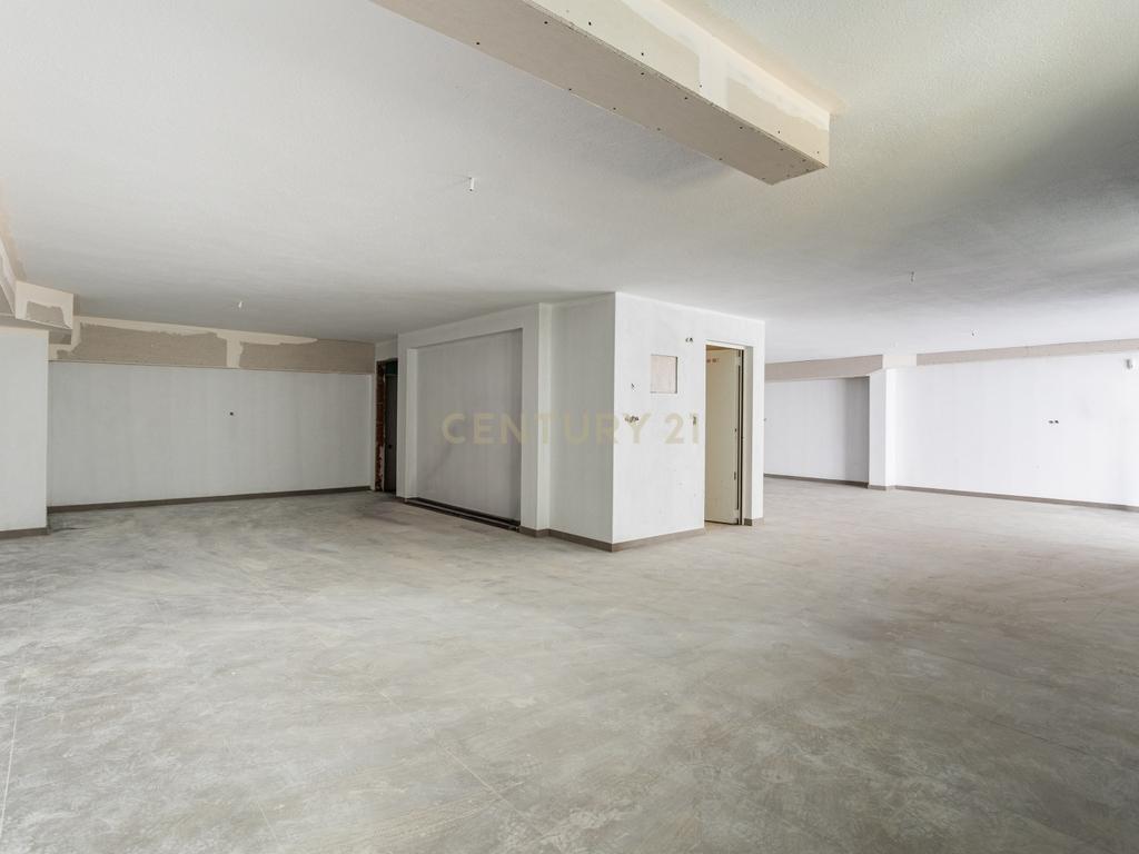 Moradia de luxo V5 no Bairro do Barreiro, Santa Iria da Azóia - Image 42