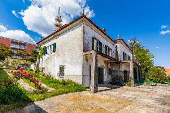 Moradia Cinquentenária em Abrantes com vista Rio Tejo - Image 2