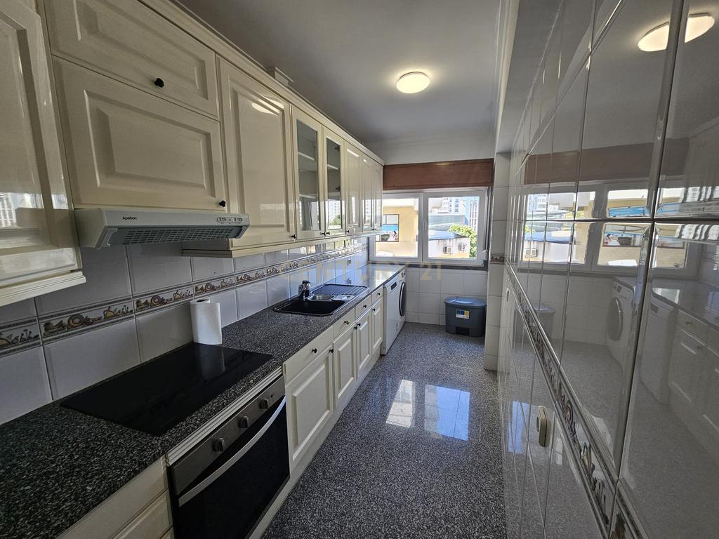 APARTAMENTO PAÇO DE ARCOS - Image 15