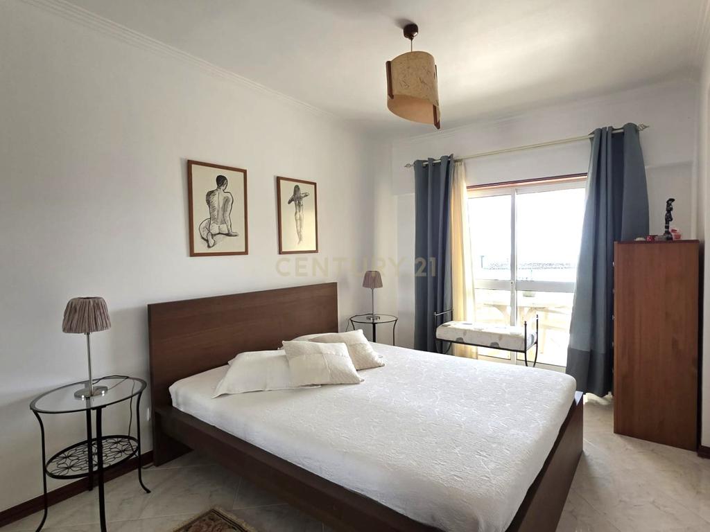  Apartamento T2 em Sesimbra, primeira linha da praia com Terraço Vista Mar - Image 20
