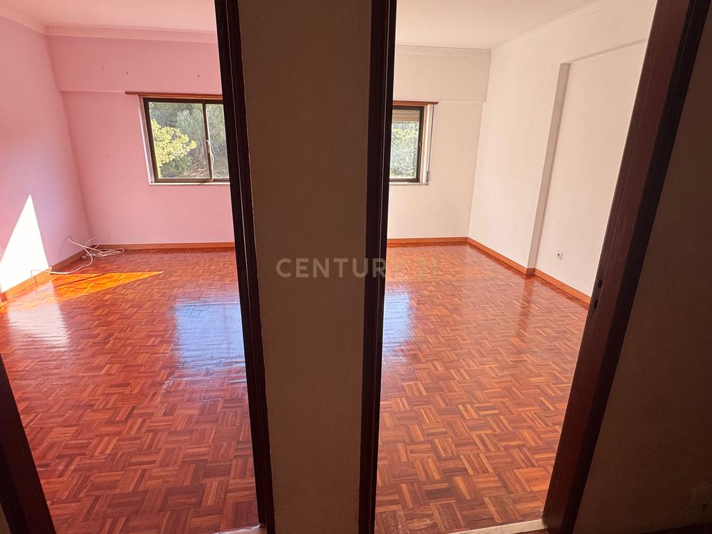 Apartamento T2 à venda na Agualva-Cacém - Image 9