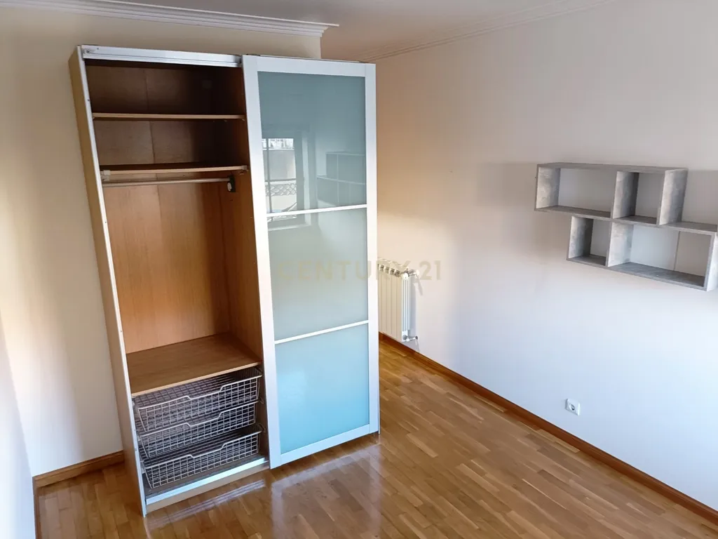 Apartamento T3 com terraço e garagem para 2 Carros, a 350 metros da Praia, São Pedro, Figueira da Foz - Image 33