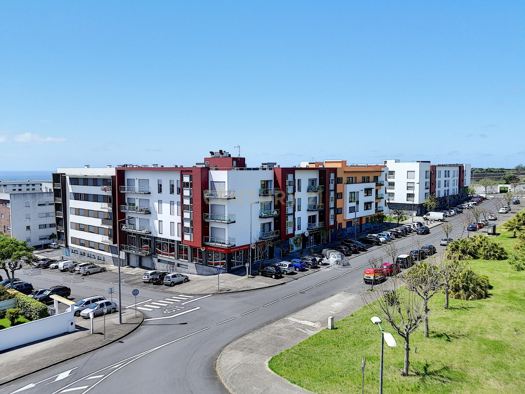 🏡 Apartamento T3 com Suíte e Ar Condicionado – Condomínio Privado Paim - Image 26