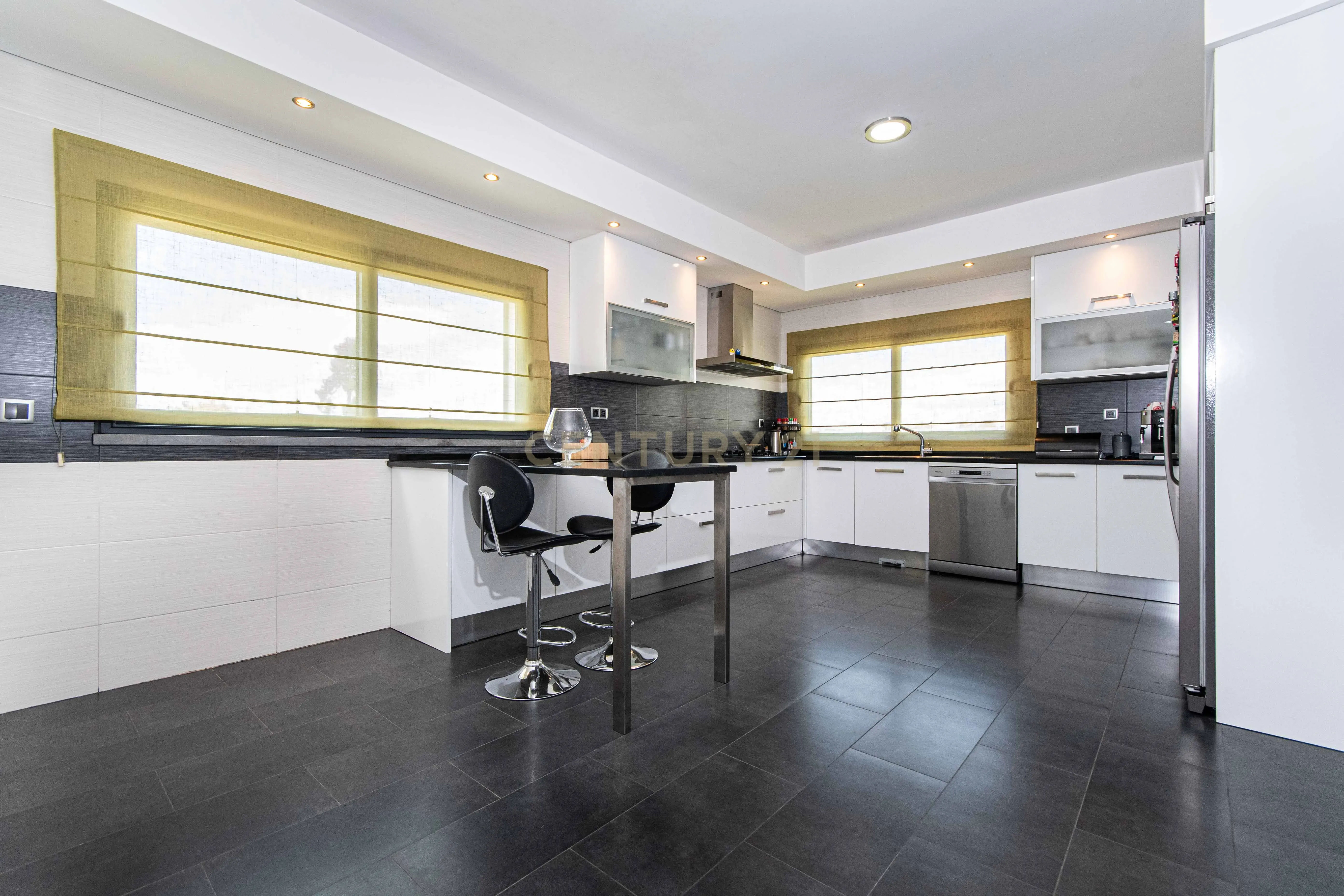 Moradia Térrea T4 no Montijo — Isolada, Moderna e com Piscina - Image 17