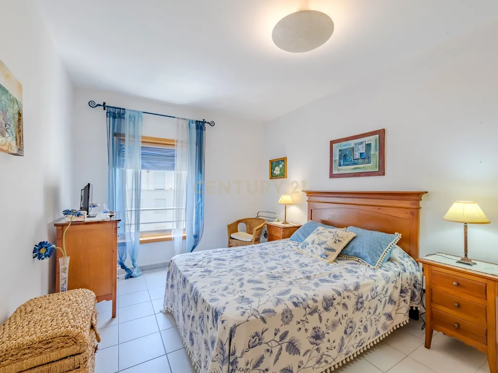 Apartamento T2 - Oportunidade Única a 5 Min da Praia da Rocha! - Image 16