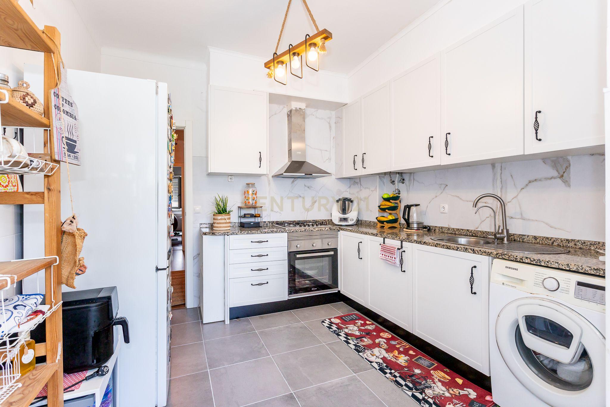 Fotografia 8 de Apartamento T3 remodelado no Barreiro