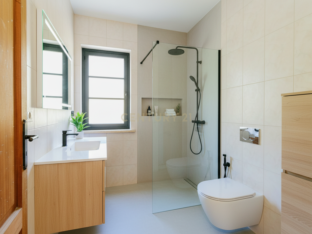 Apartamento T3 para Remodelação com Terraço | Alvito | Lisboa - Image 17