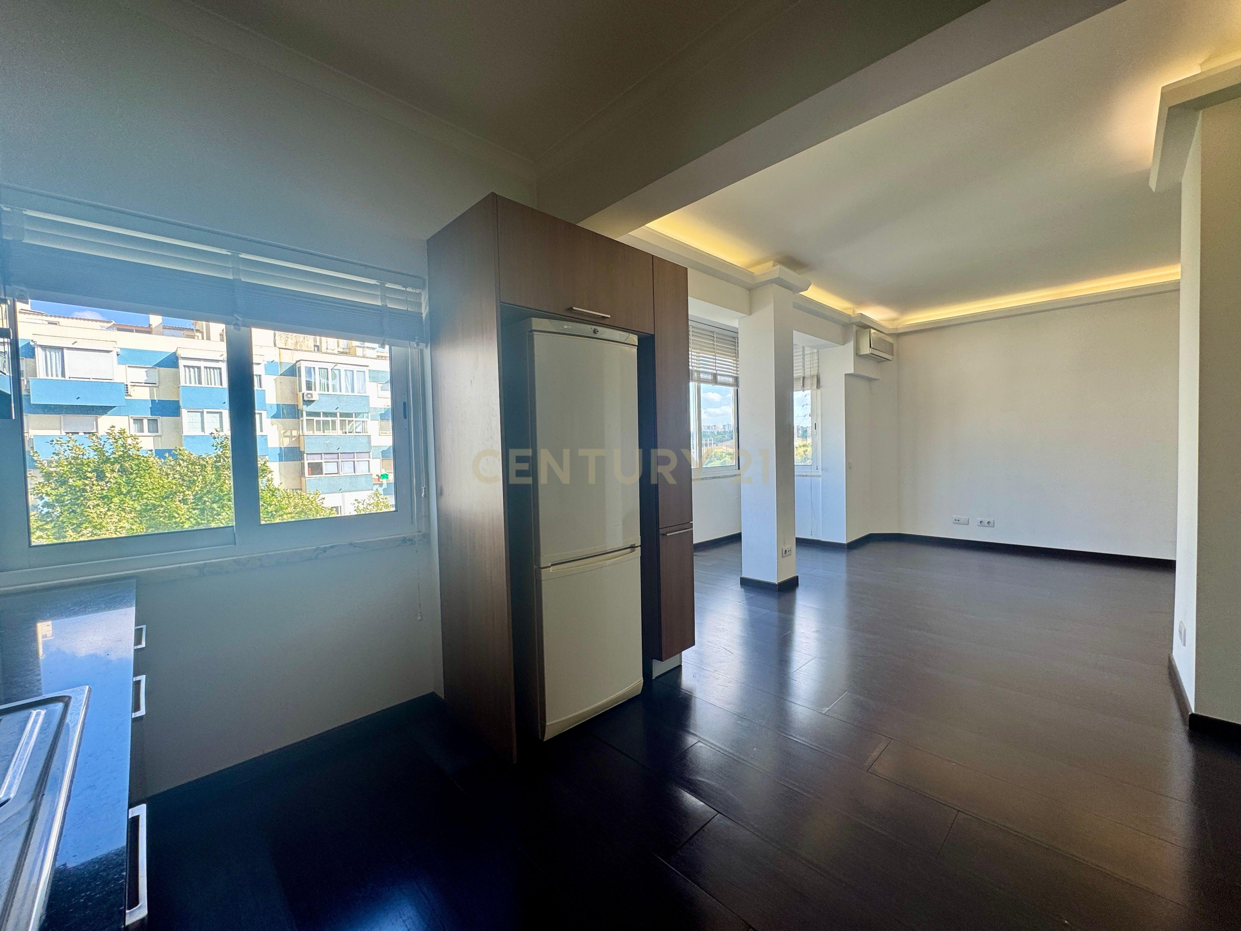 Fotografia 5 de Apartamento Renovado T2 em Santa Clara, Lisboa