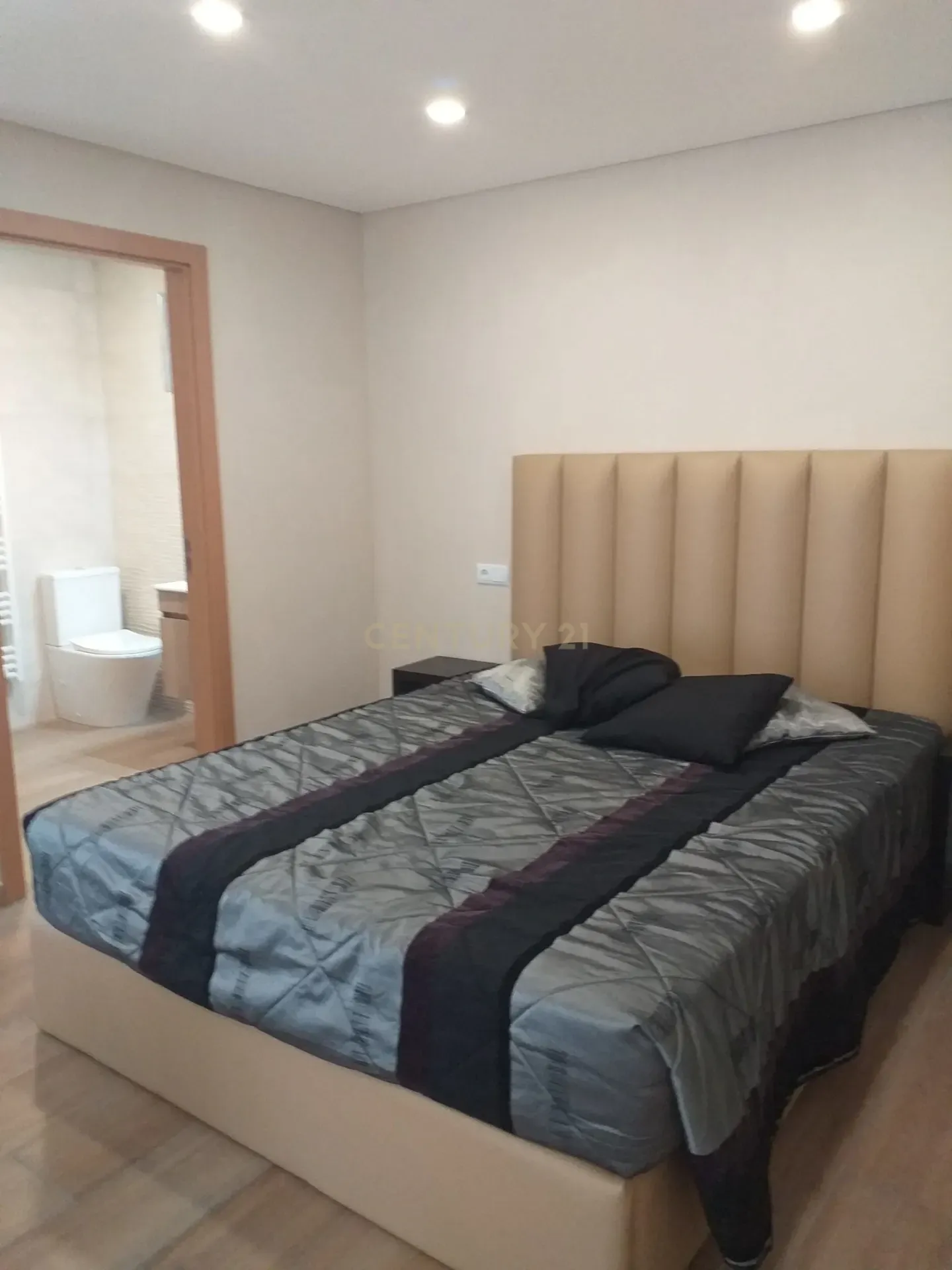 Magnífica Casa com 3 Apartamentos na Vila do Gerês - Image 28
