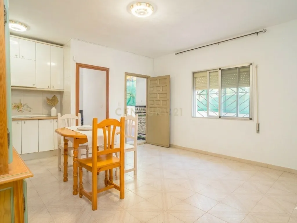 Propriedade única com 2 habitações independentes, piscina e zona desportiva em Alhaurín de la Torre - Image 62