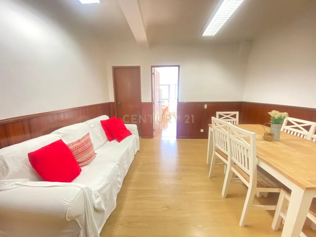 Apartamento T0 (88 m²) com terraço – Próximo de Cascais - Image 7