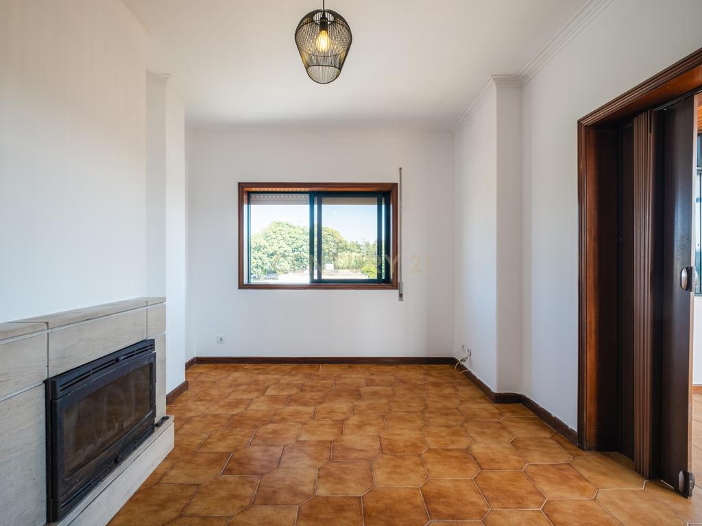 Apartamento T3 com Terraço, Vista Mar e Garagem Box em Arcozelo – Vila Nova de Gaia - Image 14
