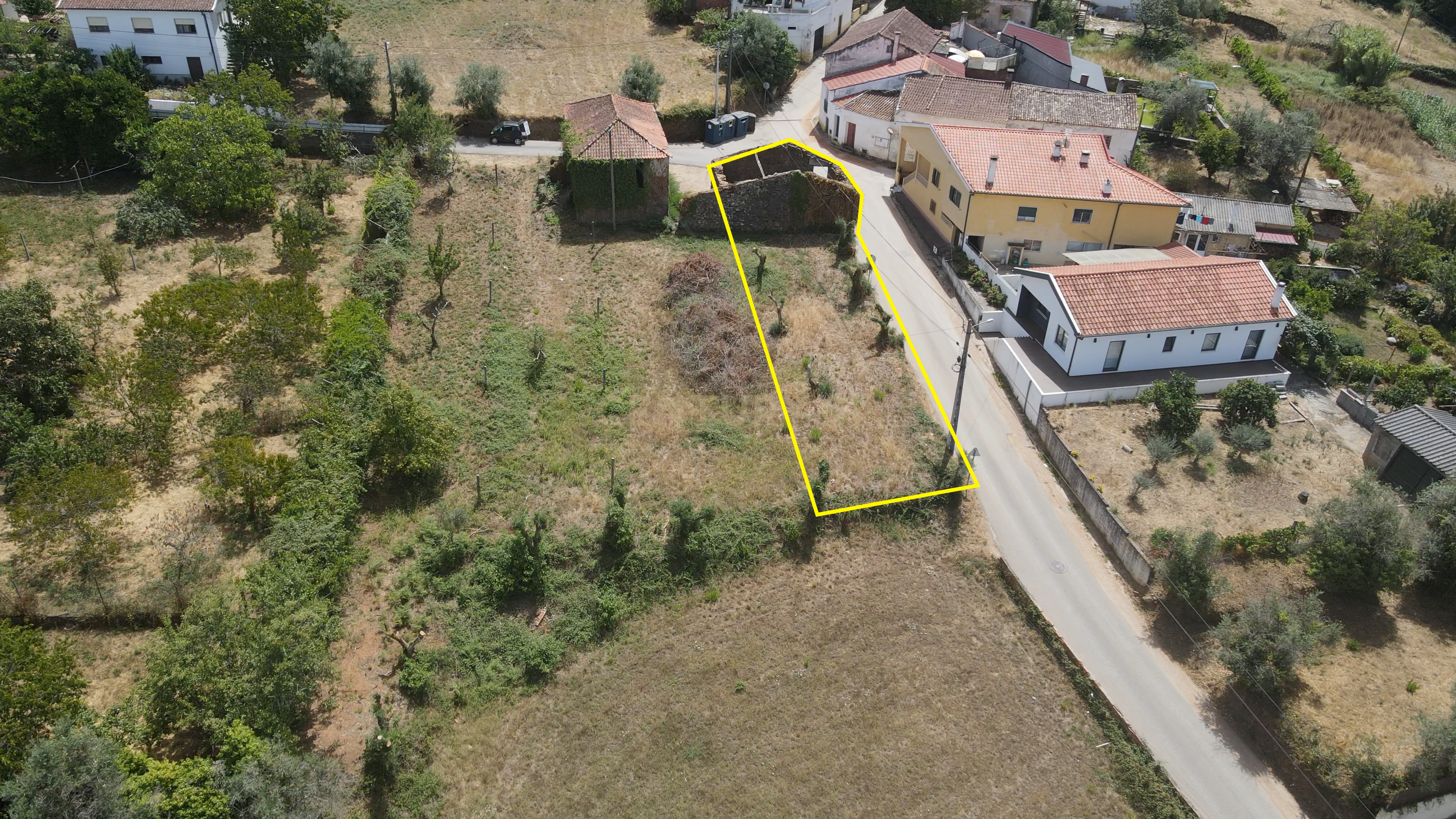 Fotografia 2 de Casa em Pedra para Recuperação | Excelente Oportunidade de Investimento