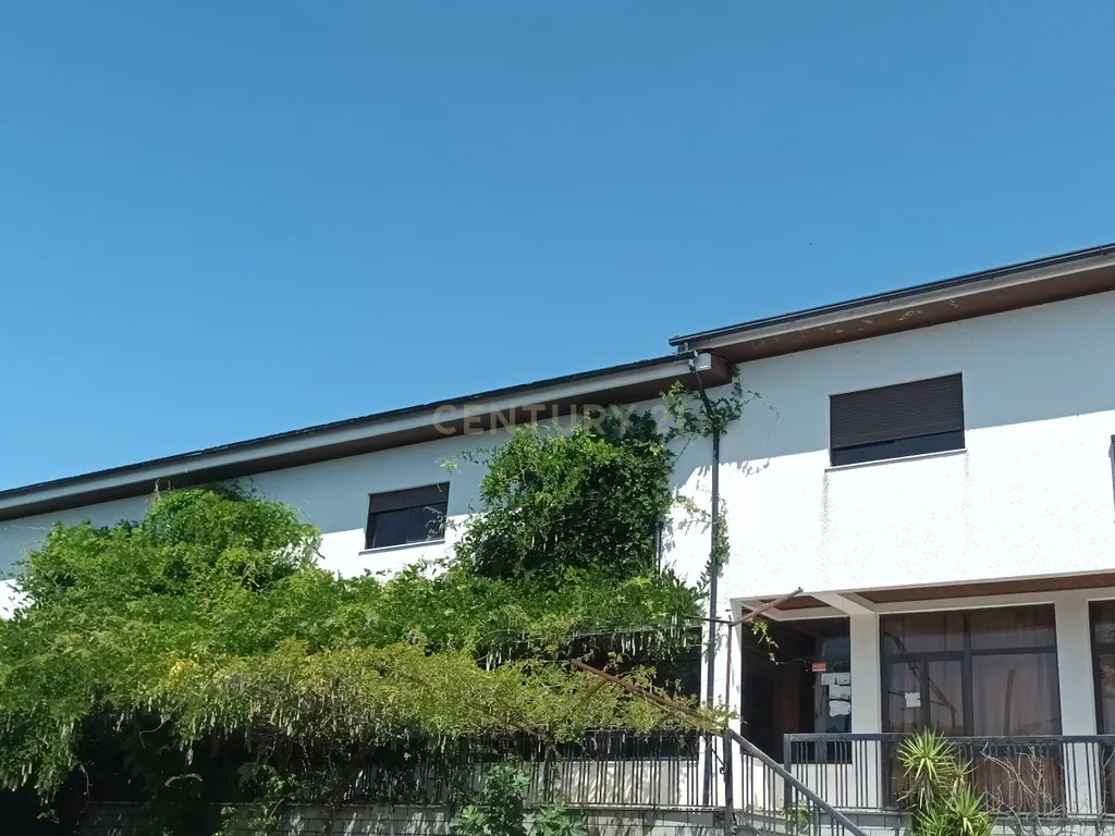 Prédio Comercial - Image 2