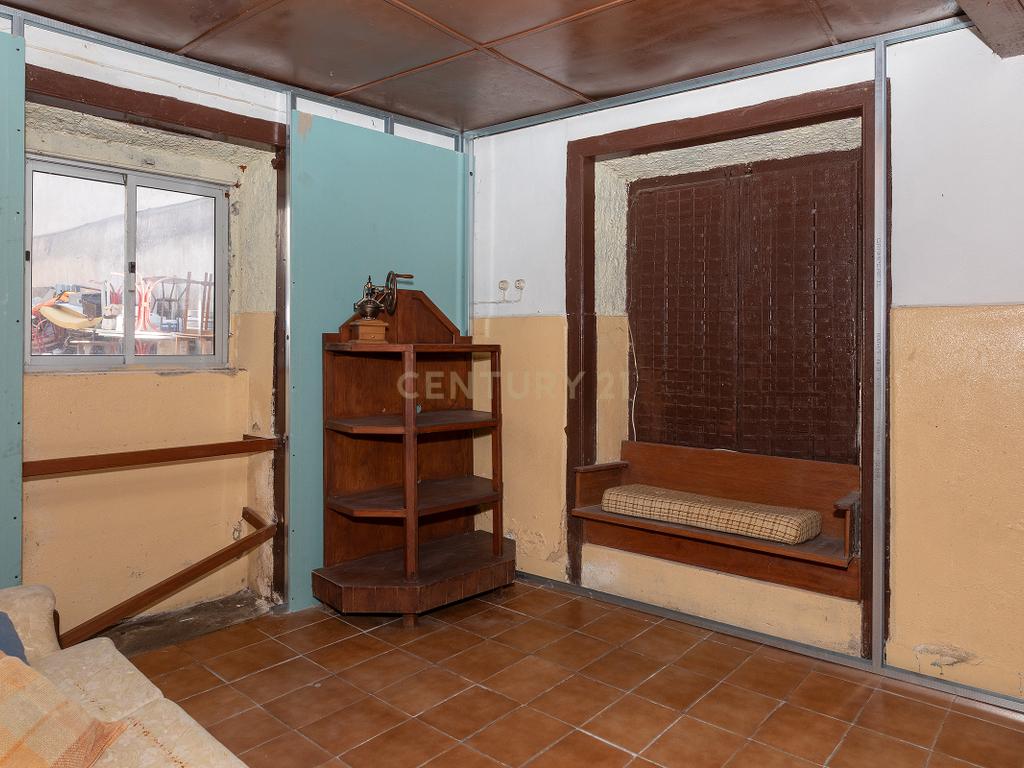 Moradia com Potencial de Investimento | Olhalvo - Alenquer - Image 10