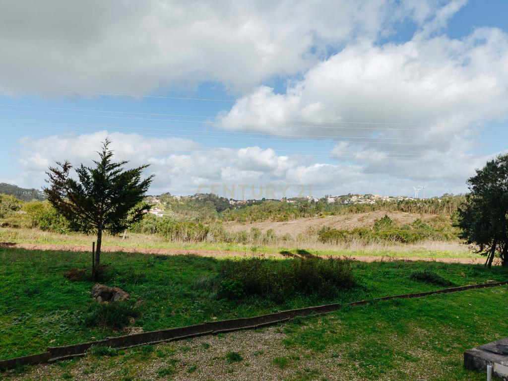 T3 com Terraço e Vista Desafogada – Belas Clube de Campo - Arrendamento - Image 17