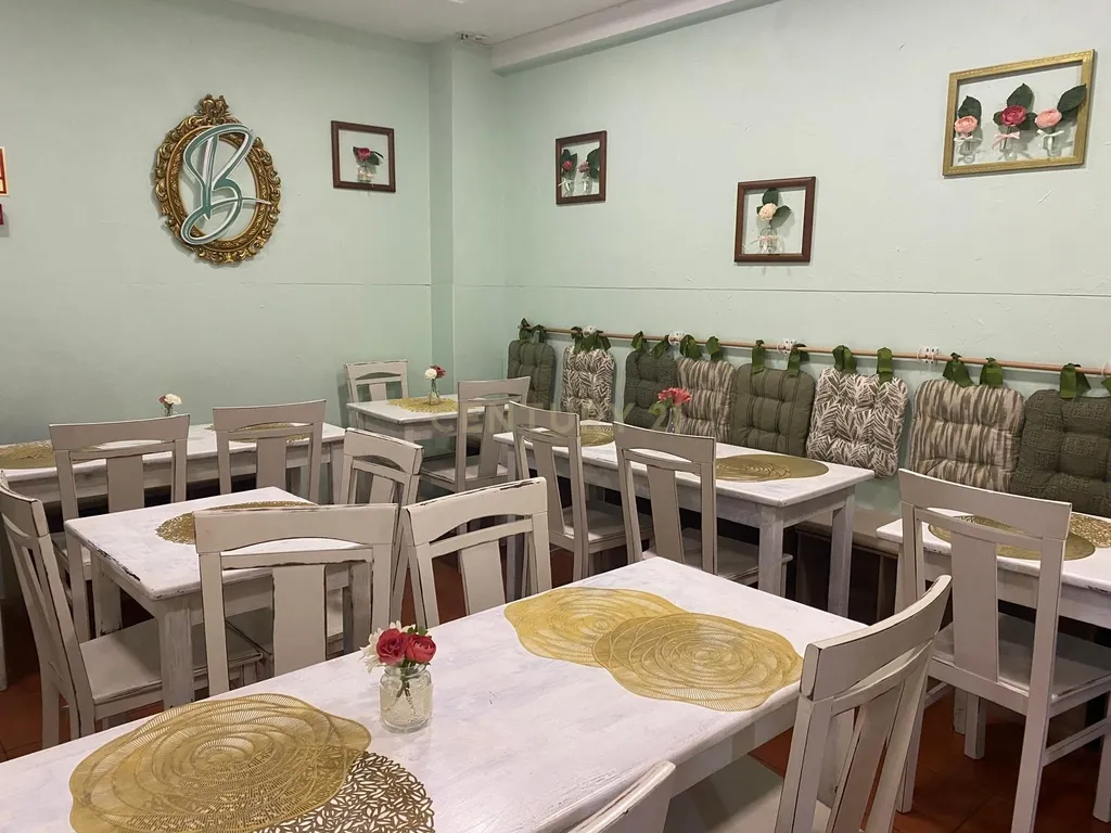 Restaurante em São Domingos de Benfica com faturação ativa e clientela fidelizada - Image 1