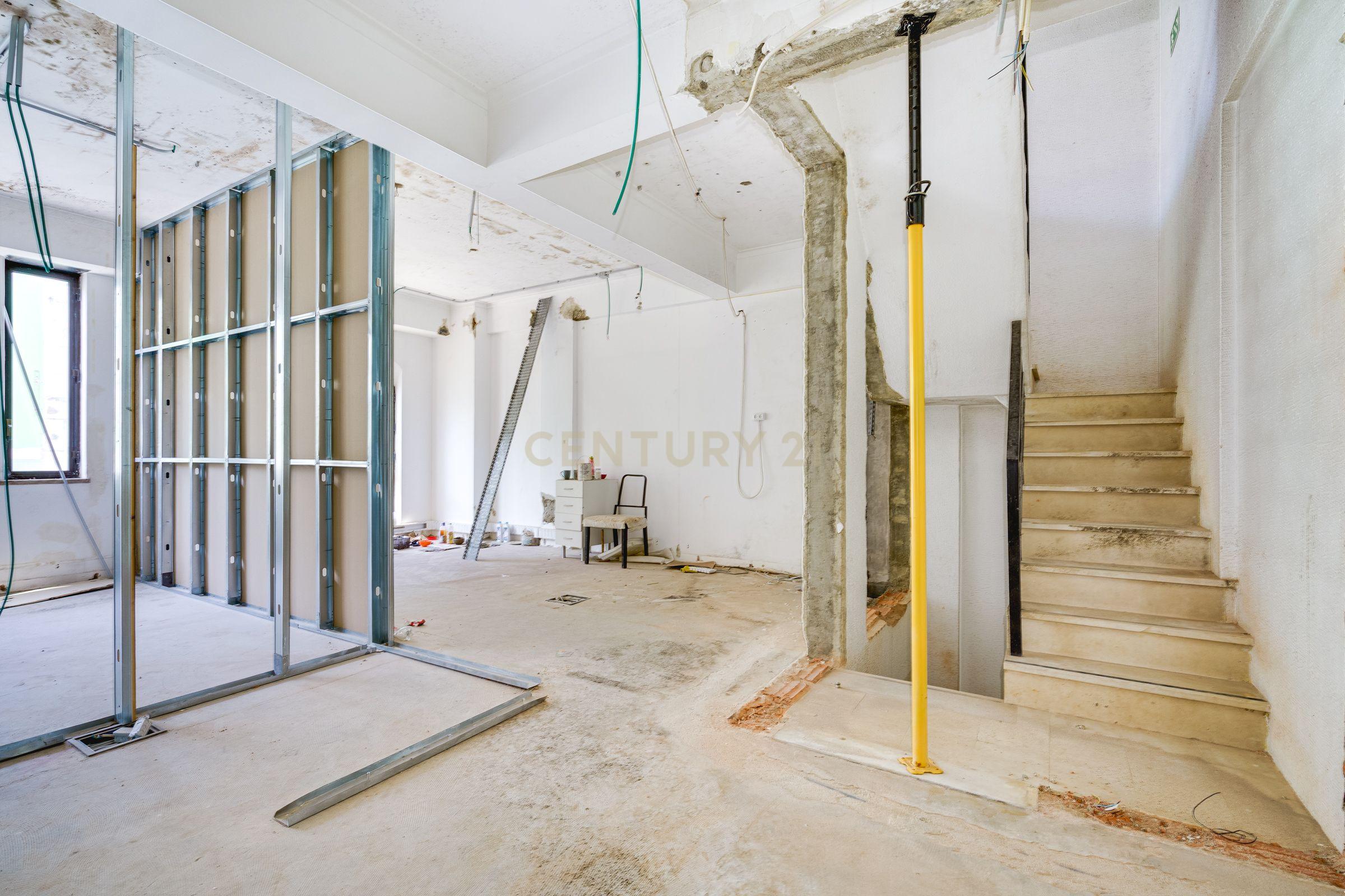 Fotografia 11 de Prédio de Serviços em Alcântara – Projeto Aprovado para Aparthotel com 15 Unidades | Próximo ao LX Factory e Allo | Alcântara Lisbon Offices