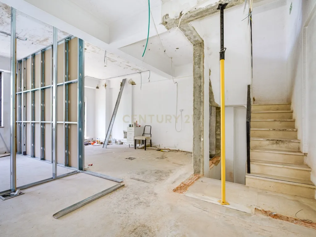 Prédio de Serviços em Alcântara – Projeto Aprovado para Aparthotel com 15 Unidades | Próximo ao LX Factory e Allo | Alcântara Lisbon Offices - Image 11