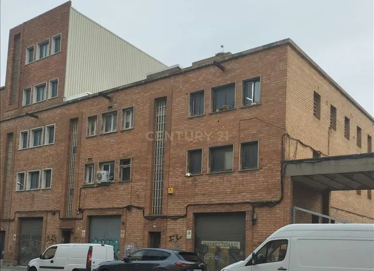 Logística ou Industrial - Image 1
