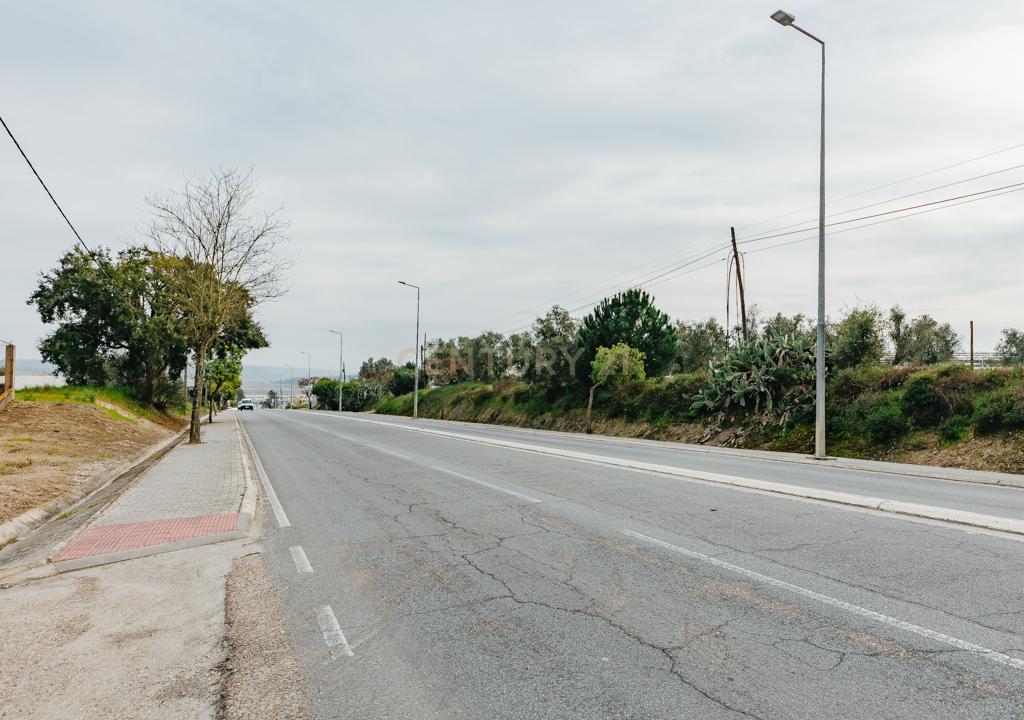Terreno Urbano com 8 600 m2 para construção, Alcácer do Sal - Image 11