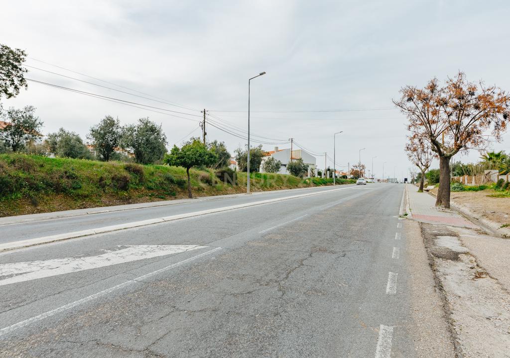 Terreno Urbano com 8 600 m2 para construção, Alcácer do Sal - Image 12