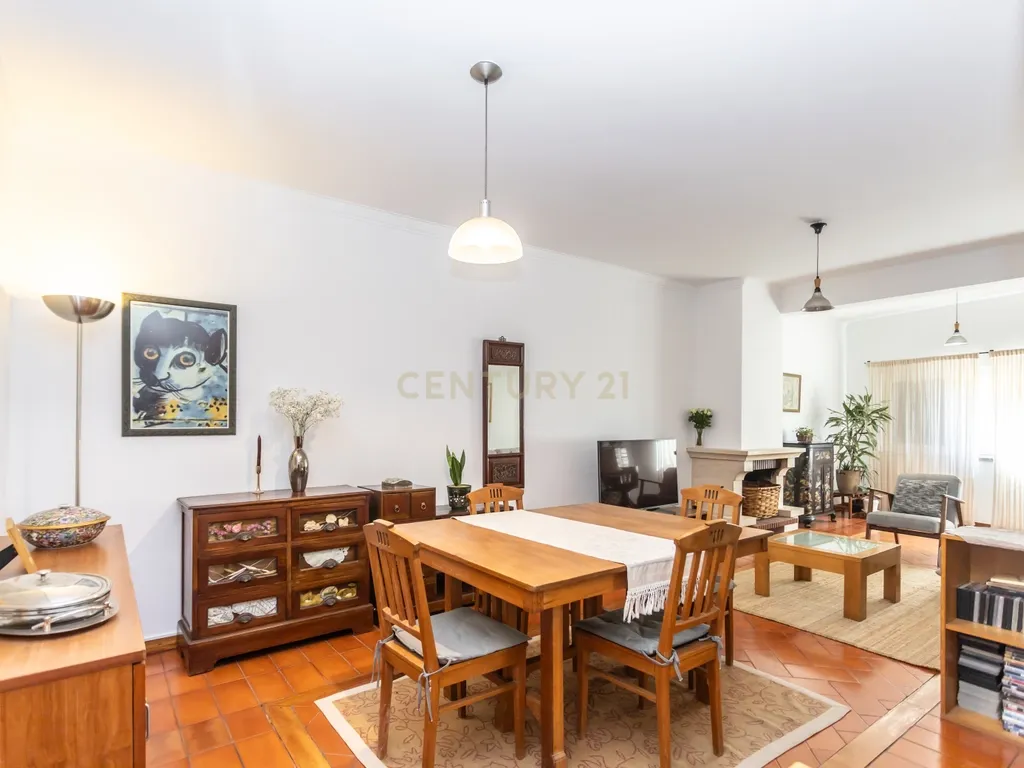 Apartamento T3 com elevador em Palmela - Image 10
