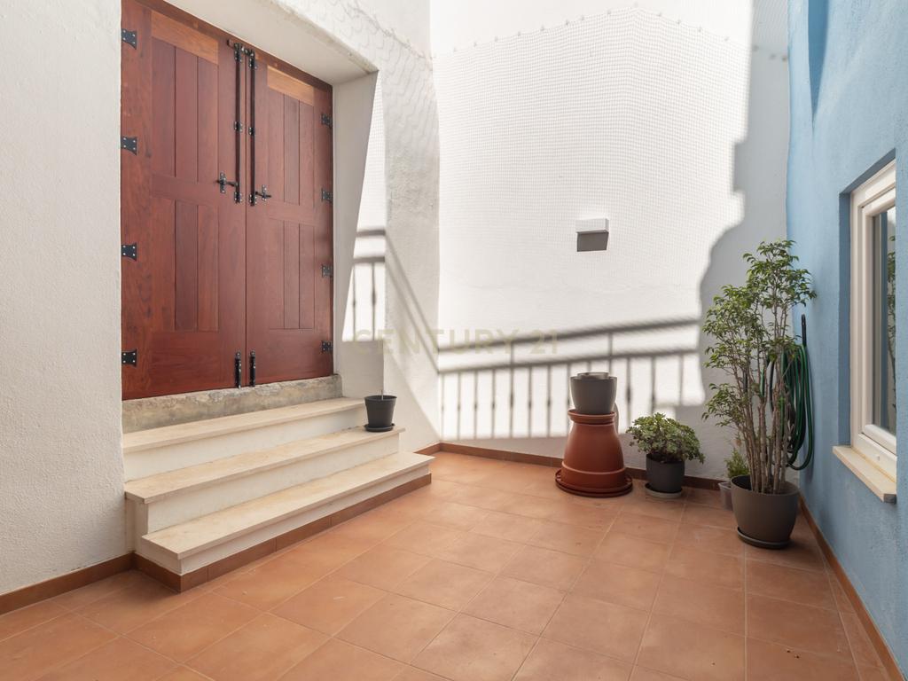 No centro de Palmela, uma casa com historia! - Image 81