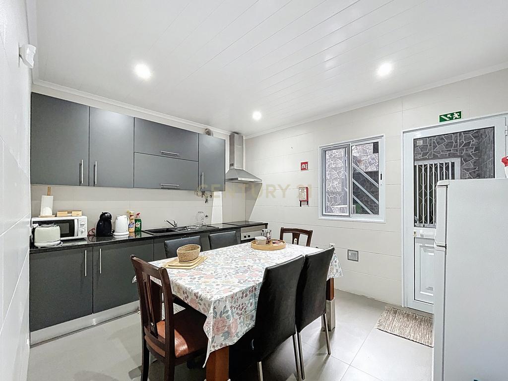 Casa Renovada (AL) com Vista Mar em São Roque - Ponta Delgada, São Miguel - Image 6