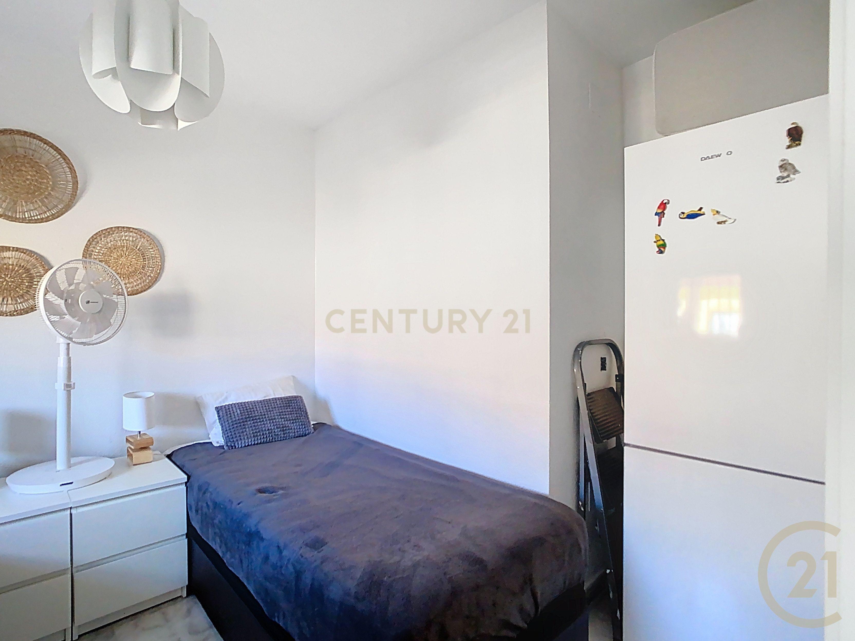 Apartamento Renovado com Vista Panorâmica em Málaga - Image 16