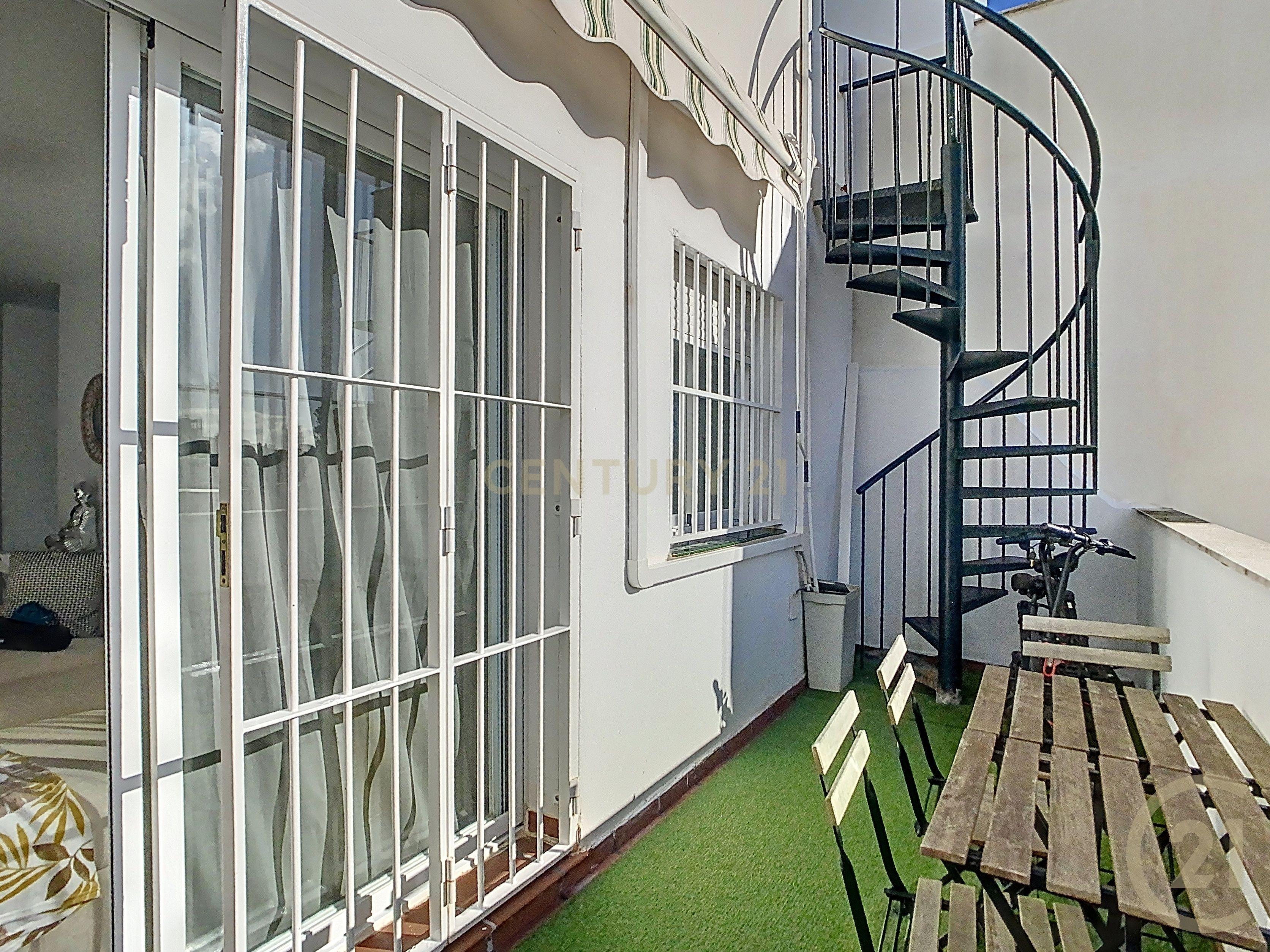 Apartamento Renovado com Vista Panorâmica em Málaga - Image 19