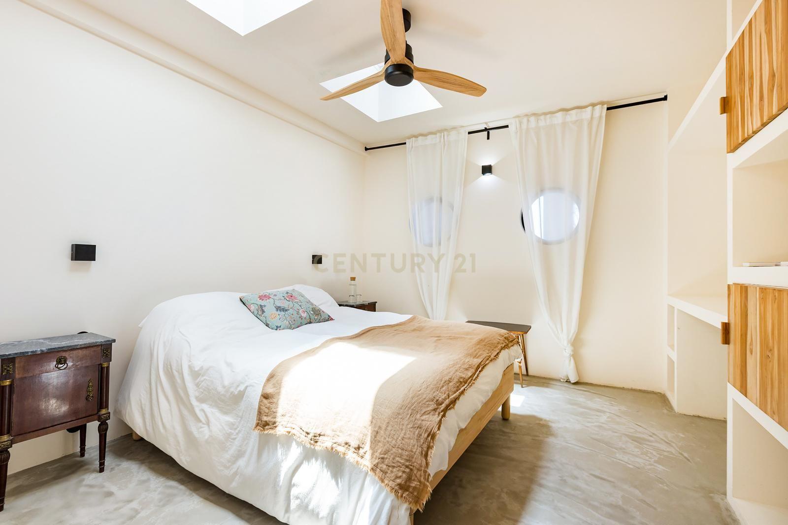 Fotografia 10 de Moradia Independente T5 naTrafaria| Totalmente Remodelada | Piscina