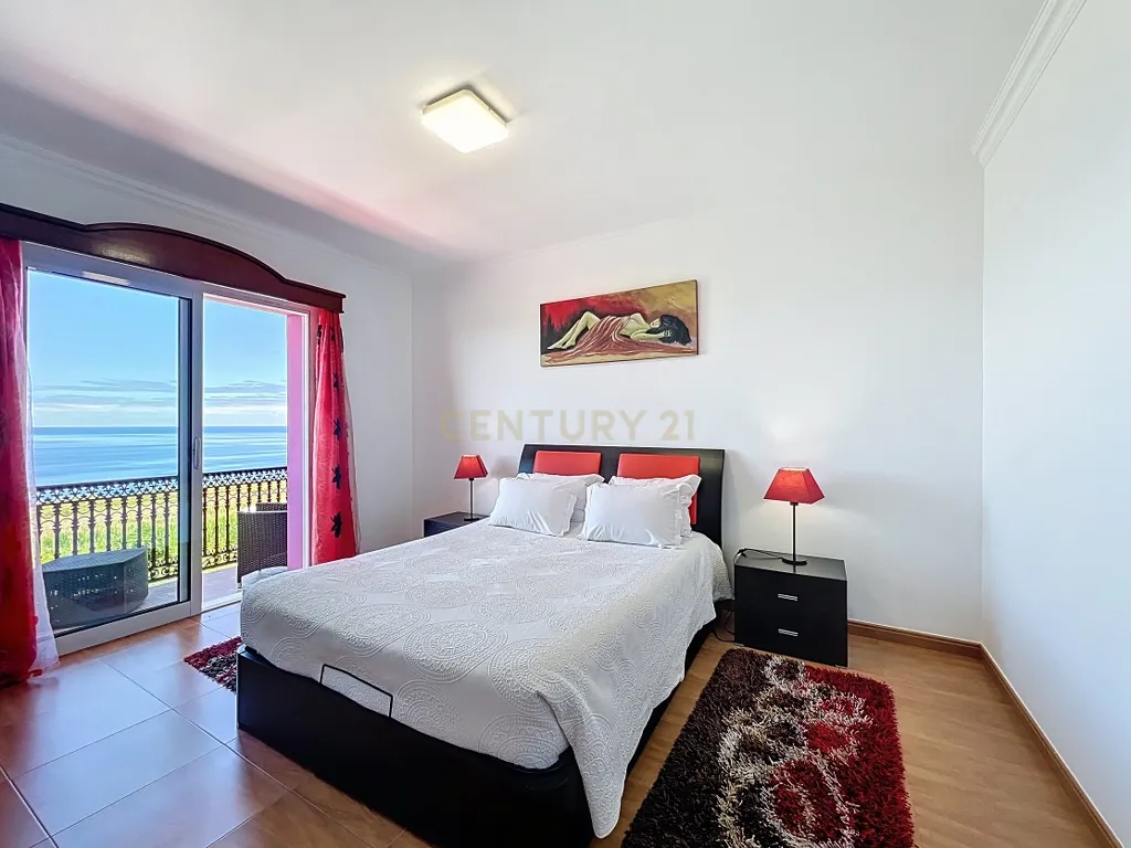 🏡 Moradia Única com Vista Mar — 3 Apartamentos | AL em Funcionamento | Feteiras, Ponta Delgada - Image 20