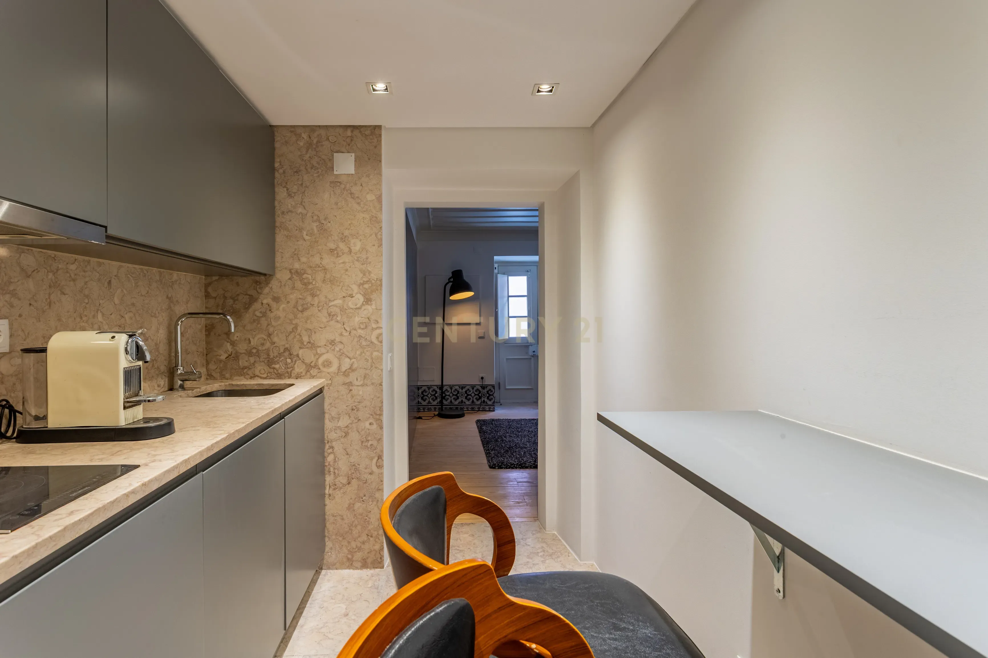 Fotografia 7 de Apartamento T1 renovado no coração da Misericórdia, Lisboa