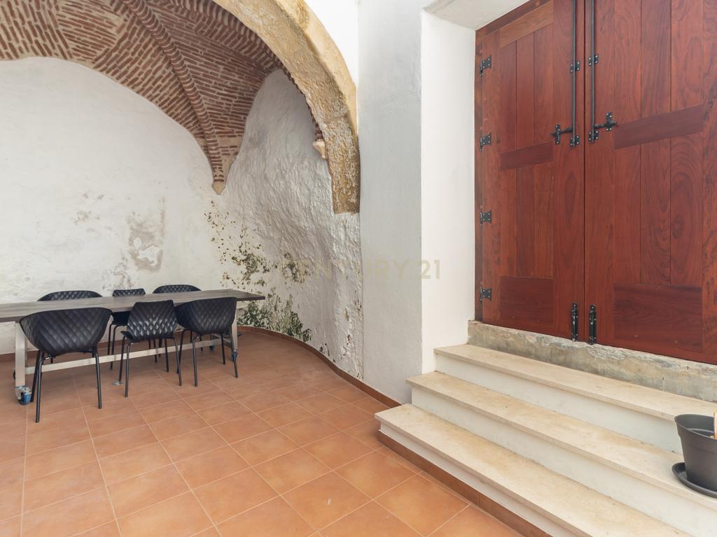 No centro de Palmela, uma casa com historia! - Image 3